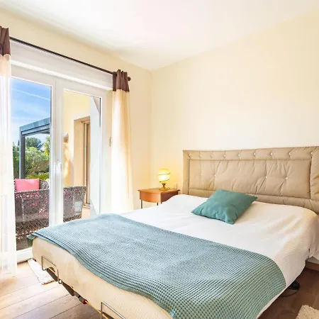 Maison Boutons D'or By Interhome Bormes-les-Mimosas